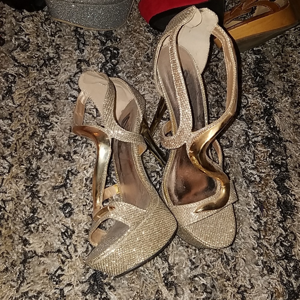 Orange size 8 wedges